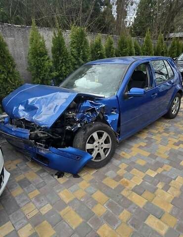 Синий Фольксваген Гольф, объемом двигателя 1.59 л и пробегом 200 тыс. км за 1500 $, фото 1 на Automoto.ua