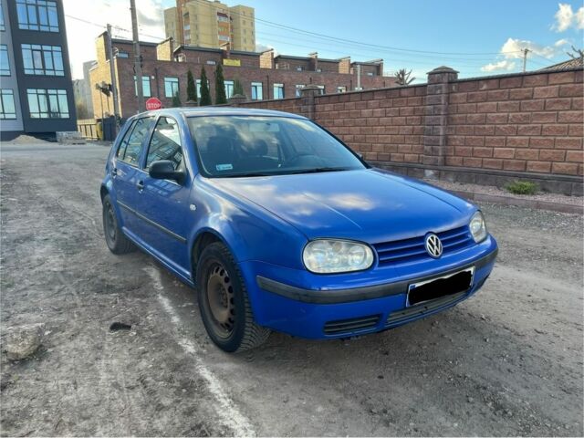 Синий Фольксваген Гольф, объемом двигателя 1.9 л и пробегом 349 тыс. км за 1800 $, фото 1 на Automoto.ua