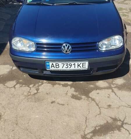 Синий Фольксваген Гольф, объемом двигателя 1.39 л и пробегом 190 тыс. км за 4100 $, фото 1 на Automoto.ua