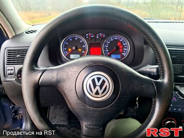 Синій Фольксваген Гольф, об'ємом двигуна 1.4 л та пробігом 273 тис. км за 4000 $, фото 1 на Automoto.ua