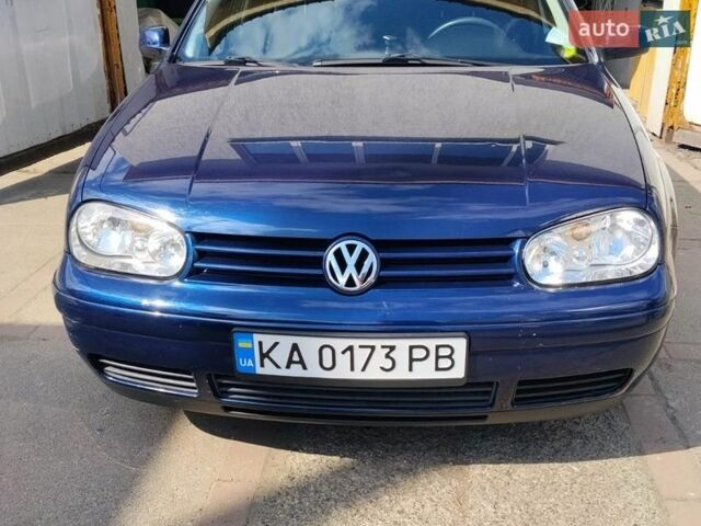 Синій Фольксваген Гольф, об'ємом двигуна 1.6 л та пробігом 240 тис. км за 3850 $, фото 1 на Automoto.ua