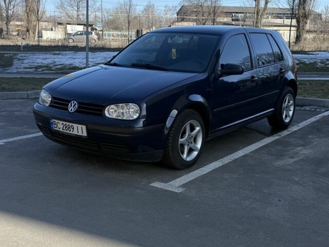 Синий Фольксваген Гольф, объемом двигателя 1.6 л и пробегом 166 тыс. км за 3500 $, фото 1 на Automoto.ua