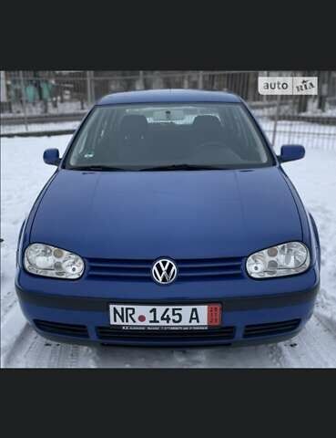 Синий Фольксваген Гольф, объемом двигателя 1.6 л и пробегом 137 тыс. км за 5300 $, фото 1 на Automoto.ua