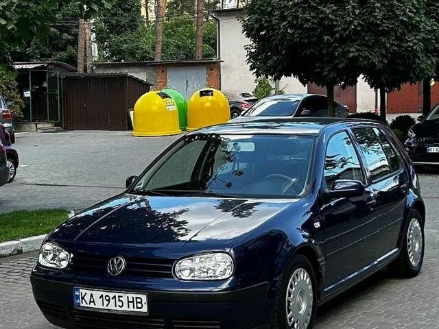 Синій Фольксваген Гольф, об'ємом двигуна 1.39 л та пробігом 206 тис. км за 3600 $, фото 1 на Automoto.ua