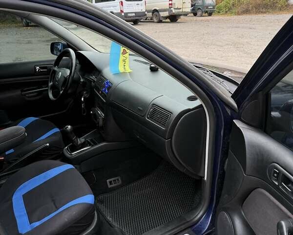 Синій Фольксваген Гольф, об'ємом двигуна 1.6 л та пробігом 276 тис. км за 4800 $, фото 1 на Automoto.ua