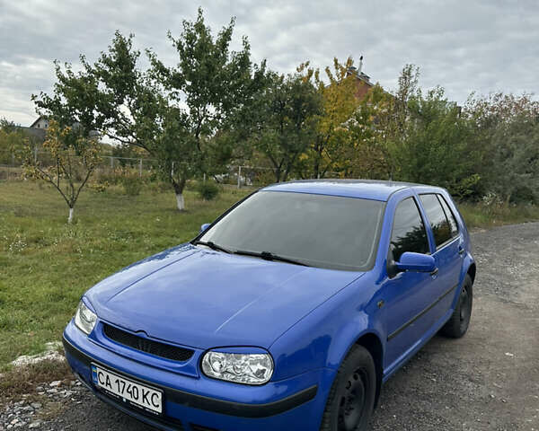 Фольксваген Гольф 2000 у Полтаві на Automoto.ua Синій Фольксваген Гольф, об'ємом двигуна 1.39 л та пробігом 284 тис. км за 3800 $, фото 1 на Automoto.ua