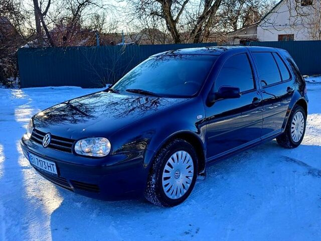 Синій Фольксваген Гольф, об'ємом двигуна 1.6 л та пробігом 200 тис. км за 3600 $, фото 1 на Automoto.ua