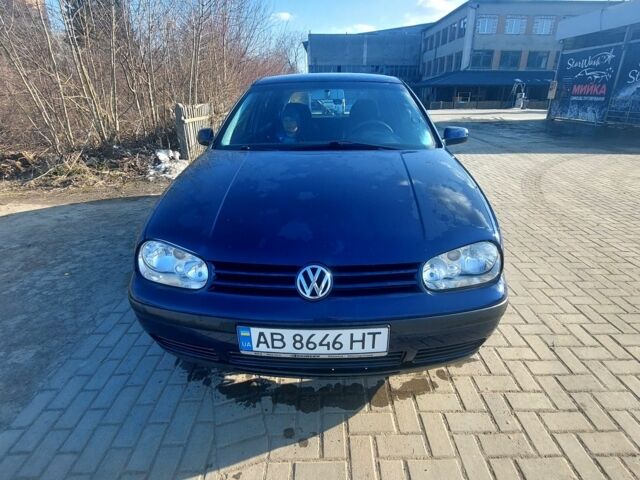 Синий Фольксваген Гольф, объемом двигателя 1.6 л и пробегом 219 тыс. км за 2999 $, фото 1 на Automoto.ua