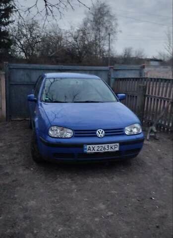 Синий Фольксваген Гольф, объемом двигателя 1.6 л и пробегом 257 тыс. км за 4200 $, фото 1 на Automoto.ua