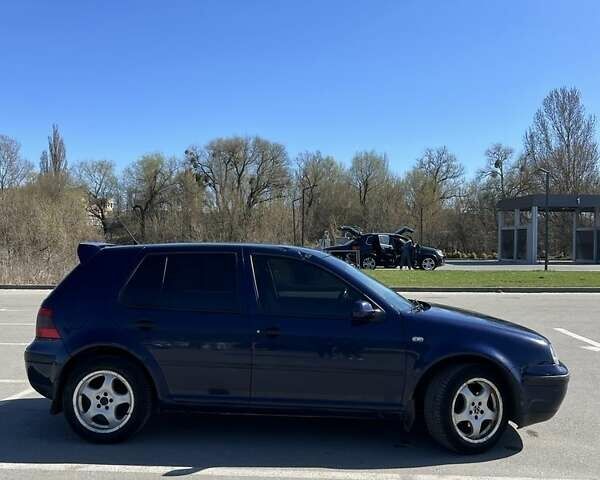 Синій Фольксваген Гольф, об'ємом двигуна 1.6 л та пробігом 280 тис. км за 4150 $, фото 1 на Automoto.ua