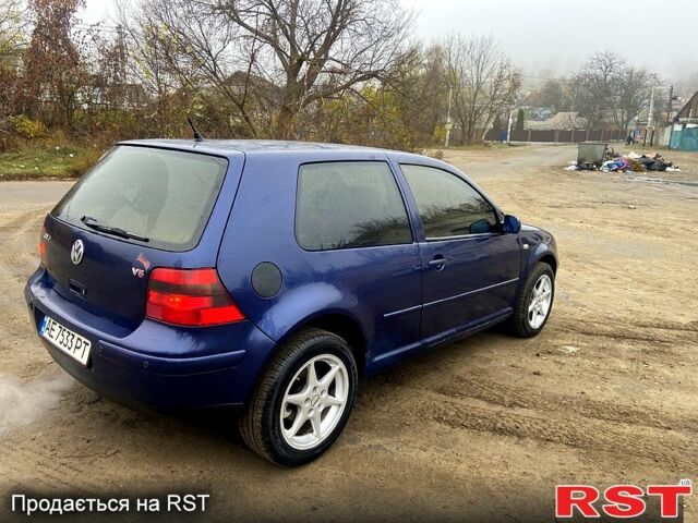 Синій Фольксваген Гольф, об'ємом двигуна 2.3 л та пробігом 275 тис. км за 2850 $, фото 1 на Automoto.ua