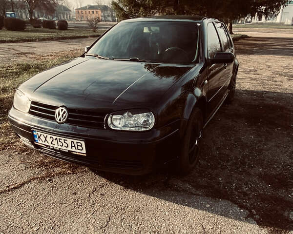 Синий Фольксваген Гольф, объемом двигателя 1.6 л и пробегом 380 тыс. км за 3600 $, фото 1 на Automoto.ua