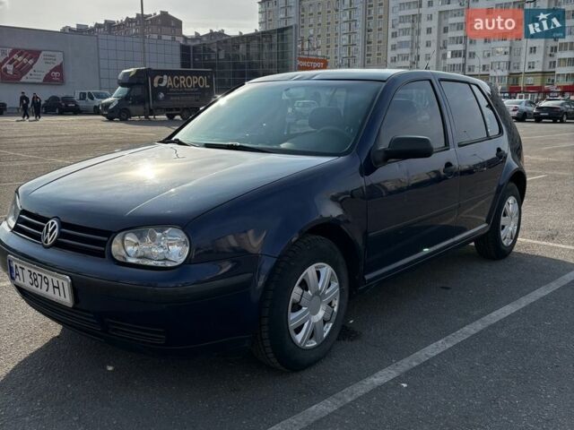Синий Фольксваген Гольф, объемом двигателя 1.39 л и пробегом 242 тыс. км за 3300 $, фото 1 на Automoto.ua