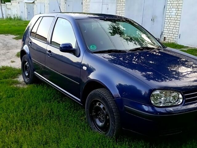 Синій Фольксваген Гольф, об'ємом двигуна 1.4 л та пробігом 225 тис. км за 4200 $, фото 1 на Automoto.ua