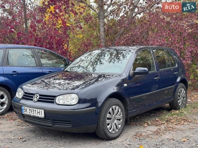 Синій Фольксваген Гольф, об'ємом двигуна 1.6 л та пробігом 340 тис. км за 3550 $, фото 1 на Automoto.ua