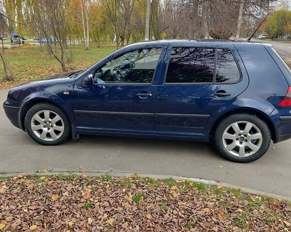 Синій Фольксваген Гольф, об'ємом двигуна 1.6 л та пробігом 267 тис. км за 4700 $, фото 1 на Automoto.ua