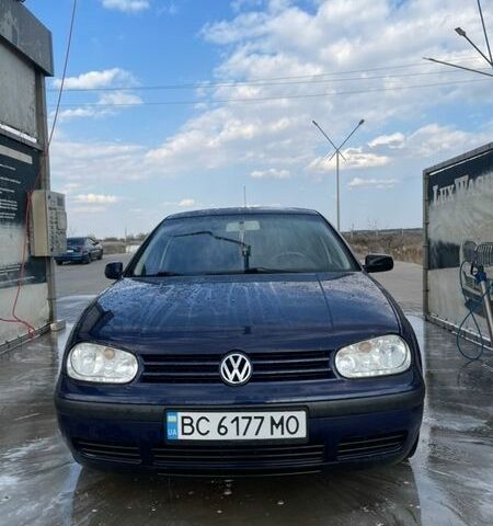 Синий Фольксваген Гольф, объемом двигателя 1.39 л и пробегом 250 тыс. км за 3100 $, фото 1 на Automoto.ua