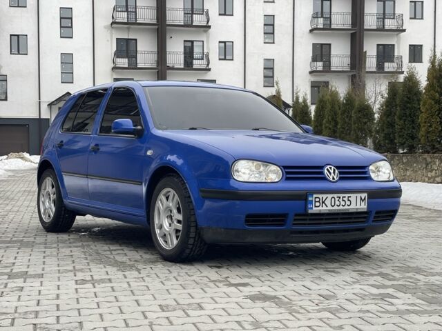 Синий Фольксваген Гольф, объемом двигателя 1.6 л и пробегом 168 тыс. км за 4300 $, фото 1 на Automoto.ua