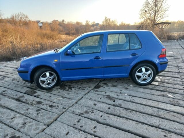 Синій Фольксваген Гольф, об'ємом двигуна 1.4 л та пробігом 320 тис. км за 3200 $, фото 1 на Automoto.ua