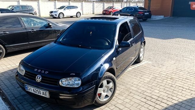 Синій Фольксваген Гольф, об'ємом двигуна 1.98 л та пробігом 284 тис. км за 4600 $, фото 1 на Automoto.ua