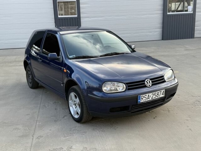 Синий Фольксваген Гольф, объемом двигателя 1.4 л и пробегом 200 тыс. км за 1300 $, фото 1 на Automoto.ua