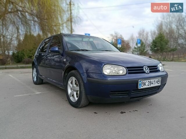 Синій Фольксваген Гольф, об'ємом двигуна 1.39 л та пробігом 210 тис. км за 3100 $, фото 1 на Automoto.ua