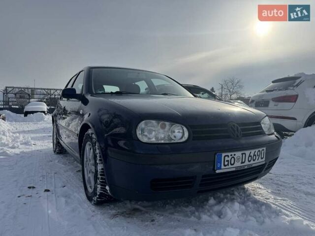 Синий Фольксваген Гольф, объемом двигателя 1.6 л и пробегом 278 тыс. км за 4400 $, фото 1 на Automoto.ua