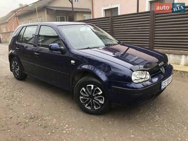 Синий Фольксваген Гольф, объемом двигателя 1.6 л и пробегом 233 тыс. км за 4550 $, фото 1 на Automoto.ua
