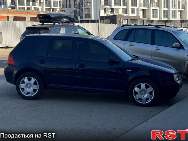 Синий Фольксваген Гольф, объемом двигателя 1.4 л и пробегом 327 тыс. км за 3500 $, фото 1 на Automoto.ua