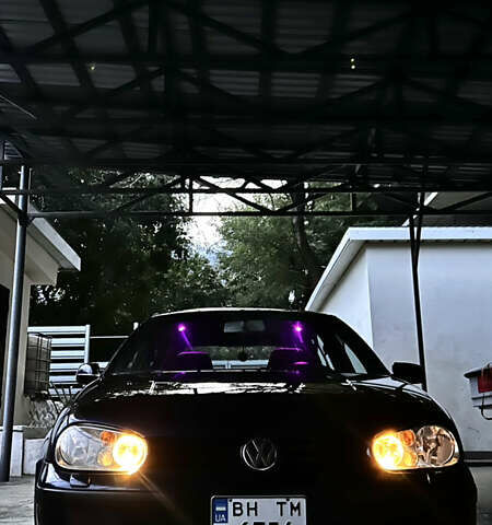 Синий Фольксваген Гольф, объемом двигателя 1.6 л и пробегом 288 тыс. км за 4400 $, фото 1 на Automoto.ua