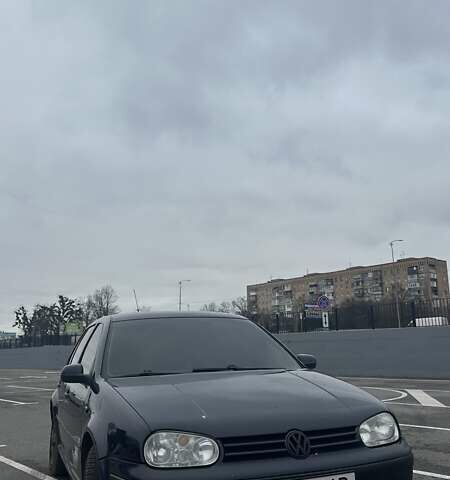 Синий Фольксваген Гольф, объемом двигателя 1.39 л и пробегом 280 тыс. км за 4150 $, фото 1 на Automoto.ua