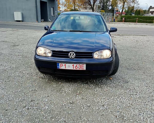 Синій Фольксваген Гольф, об'ємом двигуна 1.39 л та пробігом 198 тис. км за 4000 $, фото 1 на Automoto.ua