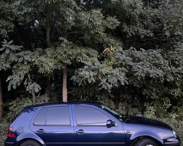 Синій Фольксваген Гольф, об'ємом двигуна 1.39 л та пробігом 207 тис. км за 4400 $, фото 1 на Automoto.ua