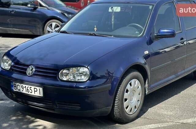 Синий Фольксваген Гольф, объемом двигателя 1.39 л и пробегом 231 тыс. км за 3990 $, фото 1 на Automoto.ua
