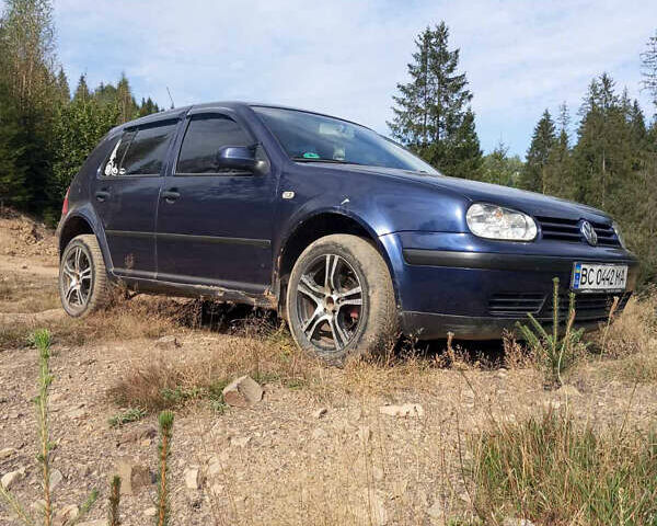 Синий Фольксваген Гольф, объемом двигателя 1.6 л и пробегом 231 тыс. км за 4600 $, фото 1 на Automoto.ua