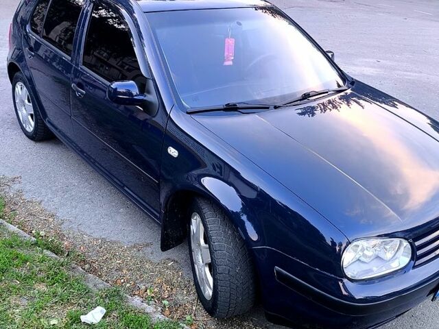 Синий Фольксваген Гольф, объемом двигателя 1.4 л и пробегом 229 тыс. км за 4100 $, фото 1 на Automoto.ua