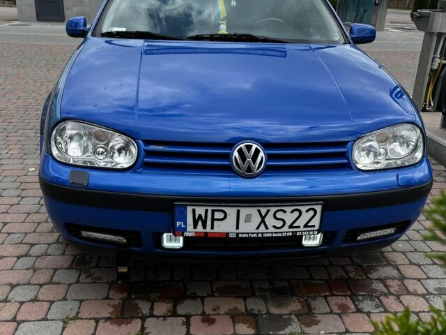 Синий Фольксваген Гольф, объемом двигателя 1.9 л и пробегом 377 тыс. км за 2510 $, фото 1 на Automoto.ua