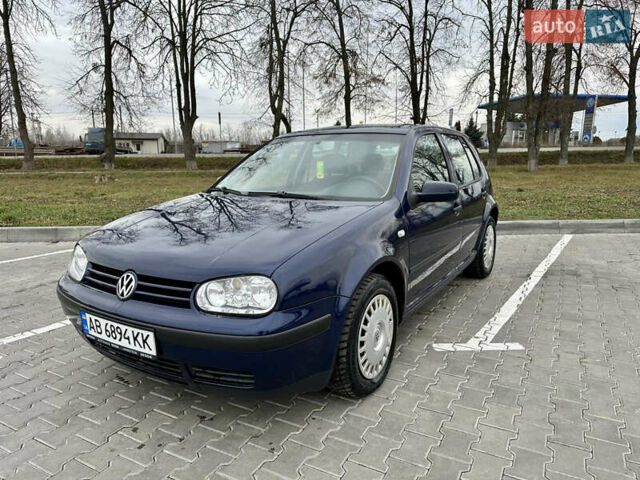 Синий Фольксваген Гольф, объемом двигателя 1.6 л и пробегом 190 тыс. км за 4300 $, фото 1 на Automoto.ua