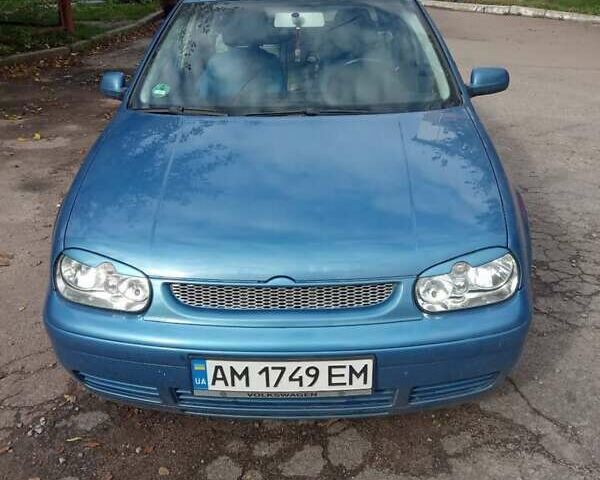 Синий Фольксваген Гольф, объемом двигателя 1.4 л и пробегом 360 тыс. км за 3500 $, фото 1 на Automoto.ua