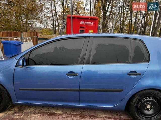 Синій Фольксваген Гольф, об'ємом двигуна 1.6 л та пробігом 260 тис. км за 5000 $, фото 1 на Automoto.ua