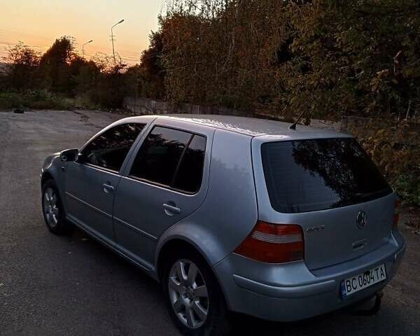 Фольксваген Гольф 2003 у Львові на Automoto.ua Синій Фольксваген Гольф, об'ємом двигуна 1.4 л та пробігом 200 тис. км за 4200 $, фото 1 на Automoto.ua