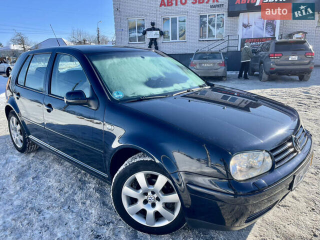 Синий Фольксваген Гольф, объемом двигателя 1.6 л и пробегом 132 тыс. км за 4950 $, фото 1 на Automoto.ua
