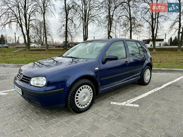 Синий Фольксваген Гольф, объемом двигателя 1.6 л и пробегом 190 тыс. км за 4300 $, фото 1 на Automoto.ua