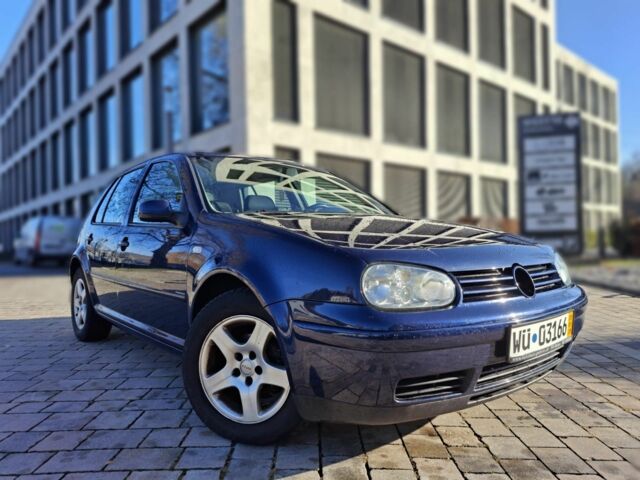 Синий Фольксваген Гольф, объемом двигателя 1.6 л и пробегом 270 тыс. км за 2400 $, фото 1 на Automoto.ua