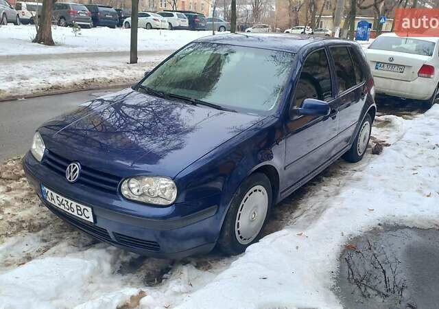 Синій Фольксваген Гольф, об'ємом двигуна 1.39 л та пробігом 231 тис. км за 3500 $, фото 1 на Automoto.ua