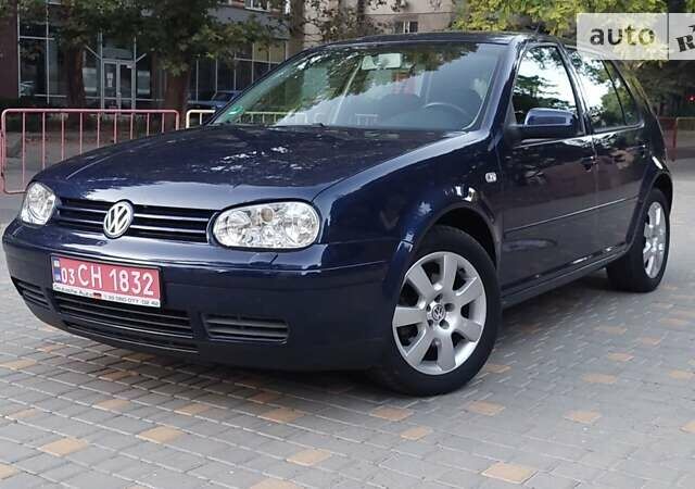 Синий Фольксваген Гольф, объемом двигателя 1.6 л и пробегом 167 тыс. км за 5777 $, фото 1 на Automoto.ua