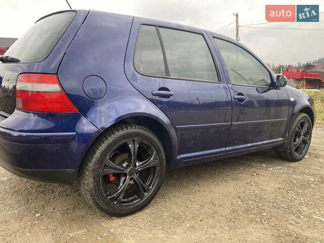 Синий Фольксваген Гольф, объемом двигателя 1.6 л и пробегом 250 тыс. км за 3500 $, фото 1 на Automoto.ua