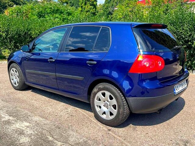 Синий Фольксваген Гольф, объемом двигателя 1.6 л и пробегом 210 тыс. км за 4300 $, фото 1 на Automoto.ua