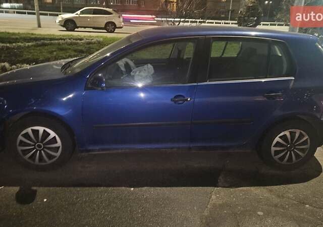 Синий Фольксваген Гольф, объемом двигателя 1.9 л и пробегом 317 тыс. км за 2500 $, фото 1 на Automoto.ua