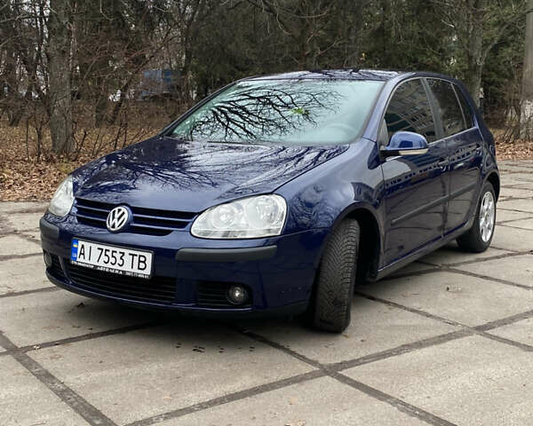 Синий Фольксваген Гольф, объемом двигателя 1.6 л и пробегом 230 тыс. км за 5300 $, фото 1 на Automoto.ua